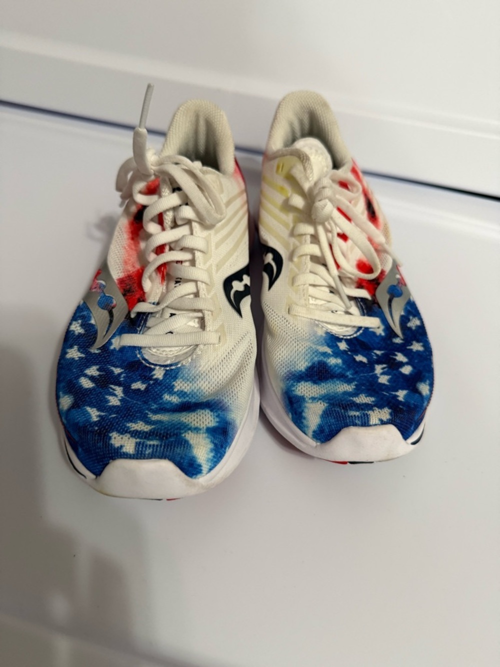 Saucony Kinvara 12 Sneaker Womens Sz 7 Stars & Stripes USA America Running Shoe - Picture 2 of 7